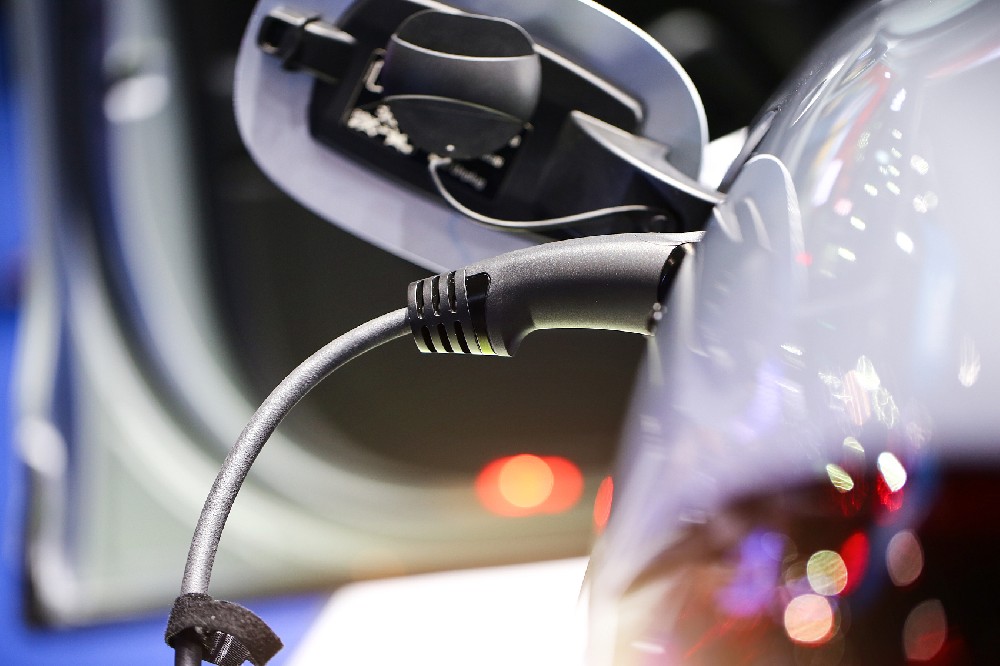 動力鋰電池退役潮逐年高漲，回收產(chǎn)業(yè)鏈亟待完善