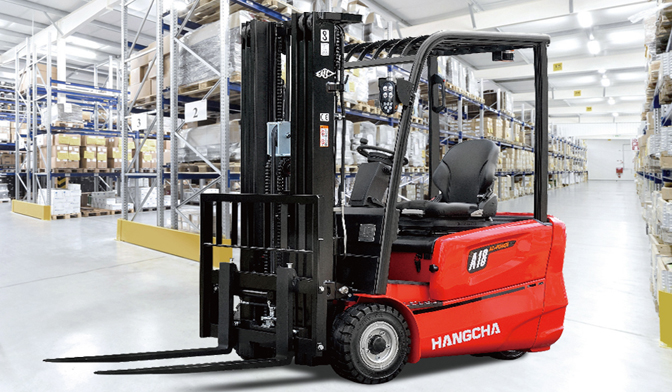 叉車蓄電池正確加水方式，你做對了嗎？